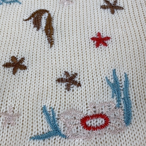 Easel Los Angeles Women's Size Small Floral Embroidered Oversized Cream Sweater - Picture 8 of 17